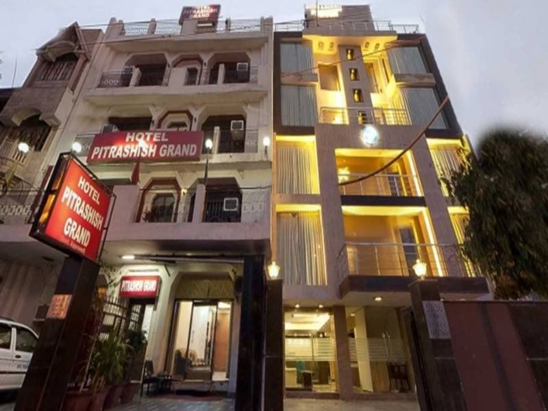 Hotel Pawan Plaza Near Sir Ganga Ram Hospital Делі Екстер'єр фото