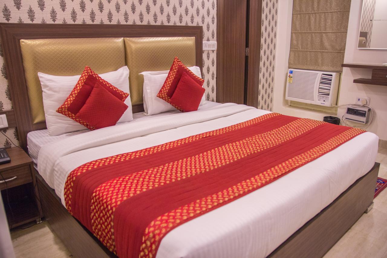 Hotel Pawan Plaza Near Sir Ganga Ram Hospital Делі Екстер'єр фото